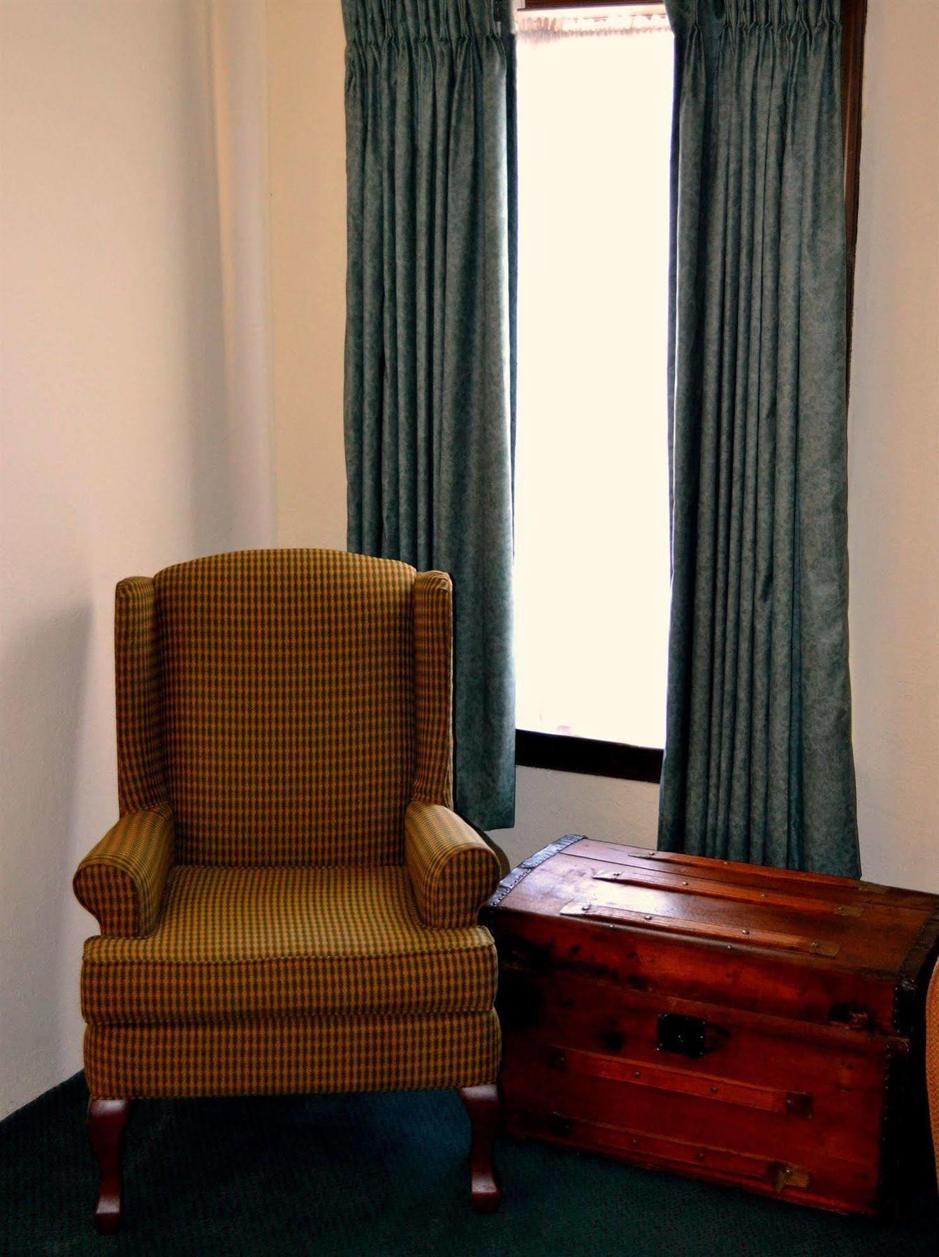 The Write Inn Hotel โอ๊คพาร์ค ภายนอก รูปภาพ
