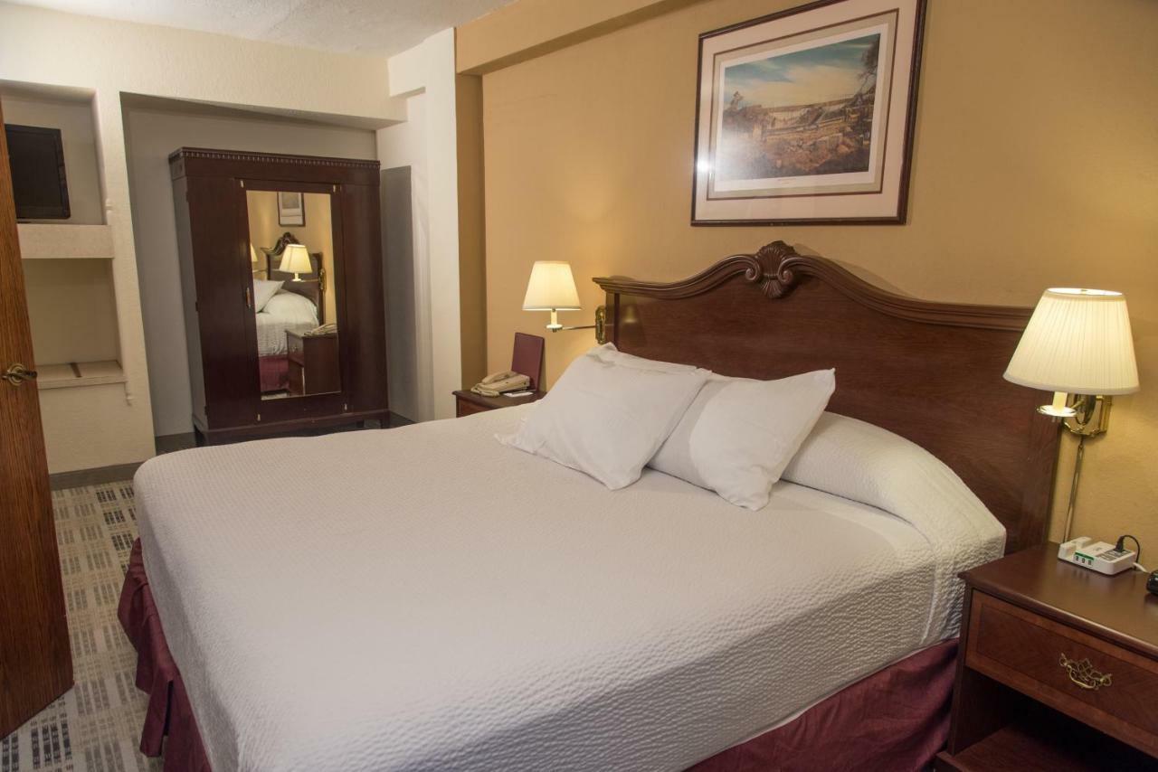 The Write Inn Hotel โอ๊คพาร์ค ภายนอก รูปภาพ